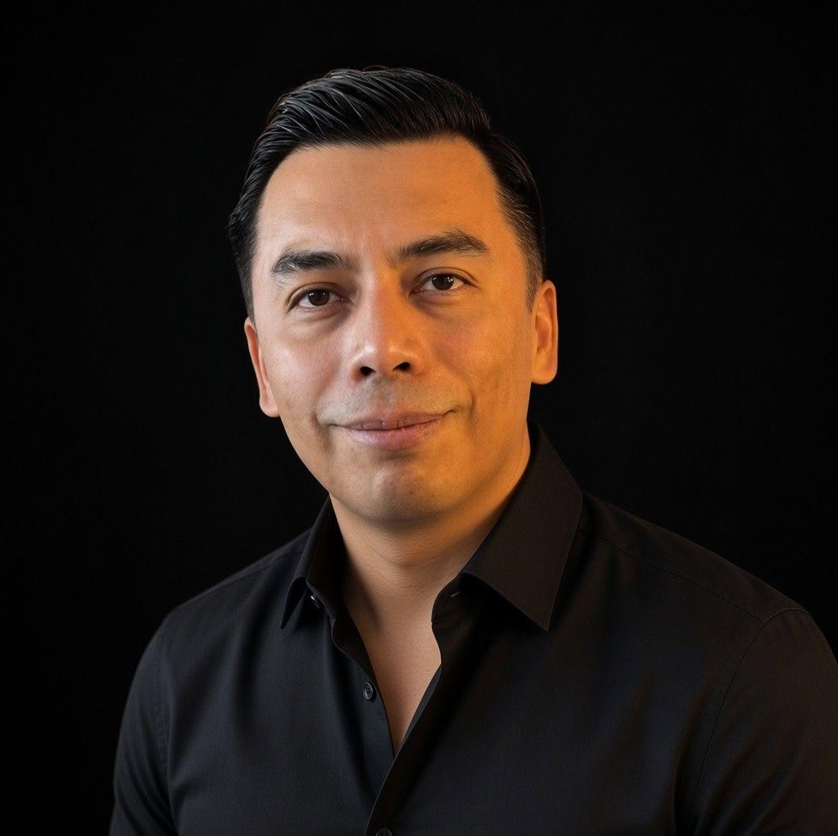 Retrato de Ángel Olvera Villafán